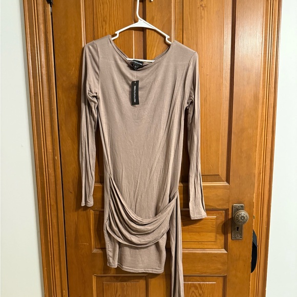PrettyLittleThing maternity mini dress - Picture 1 of 3